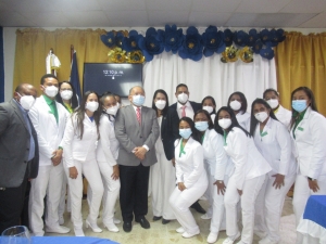 Hospital Docente Semma Santo Domingo realiza graduaci&oacute;n residencia de Medicina Familiar y Comunitaria